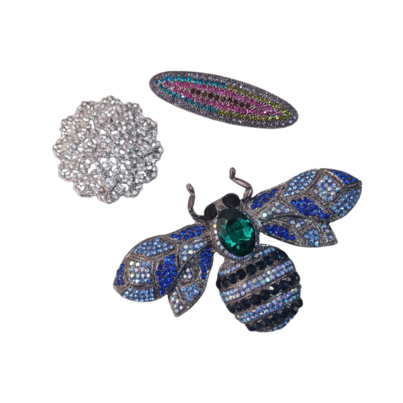 BROCHES